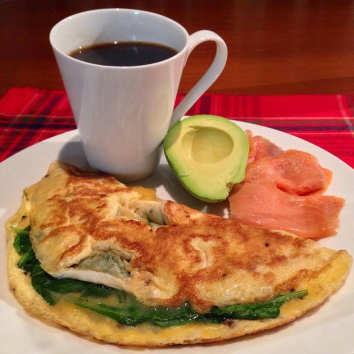 The Perfect Paleo Breakfast Omelette