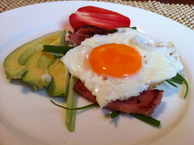 ham egg avocado and tomato breakfast ham egg avocado and tomato breakfast